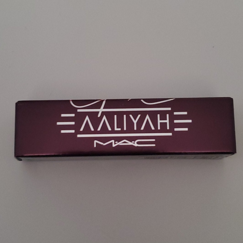 🎉🎉 Mac Aaliyah Lipstick HOST PICK